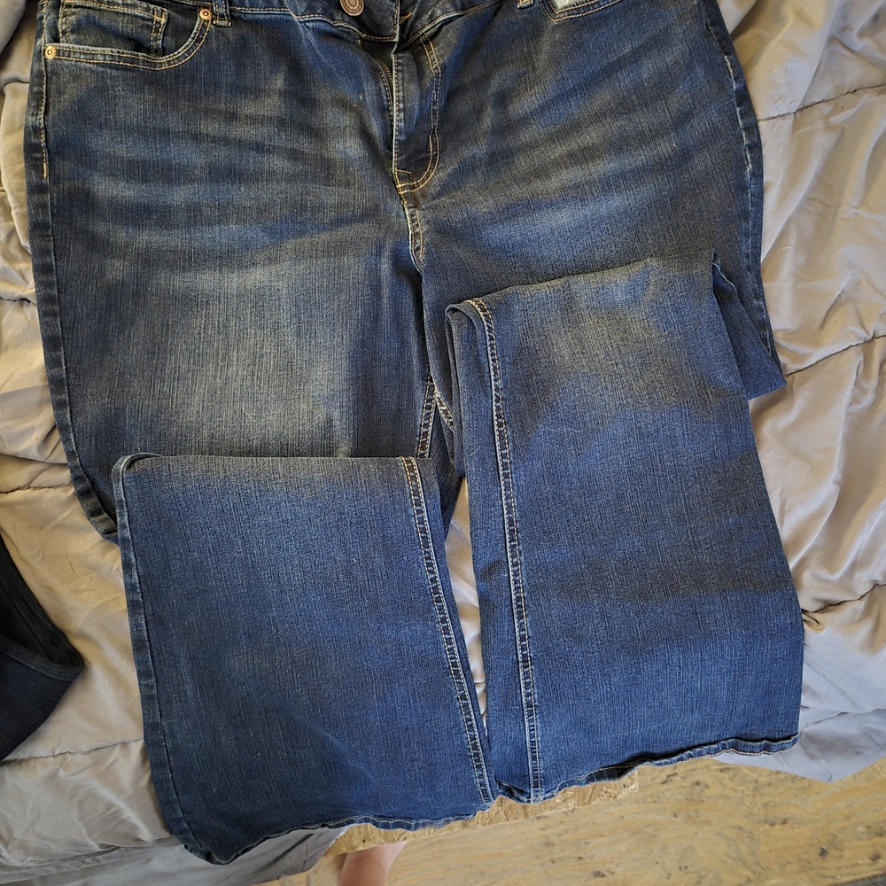 Womens Slim Bootcut Jeans